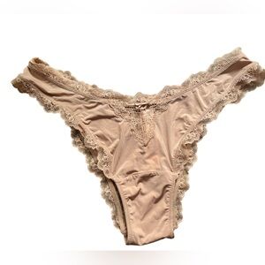 Victoria's Secret Blush Lace Floral Panties Size L NWT